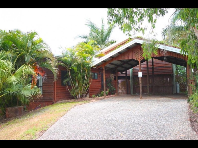 10 BAGLOW AVENUE, Yeppoon QLD 4703