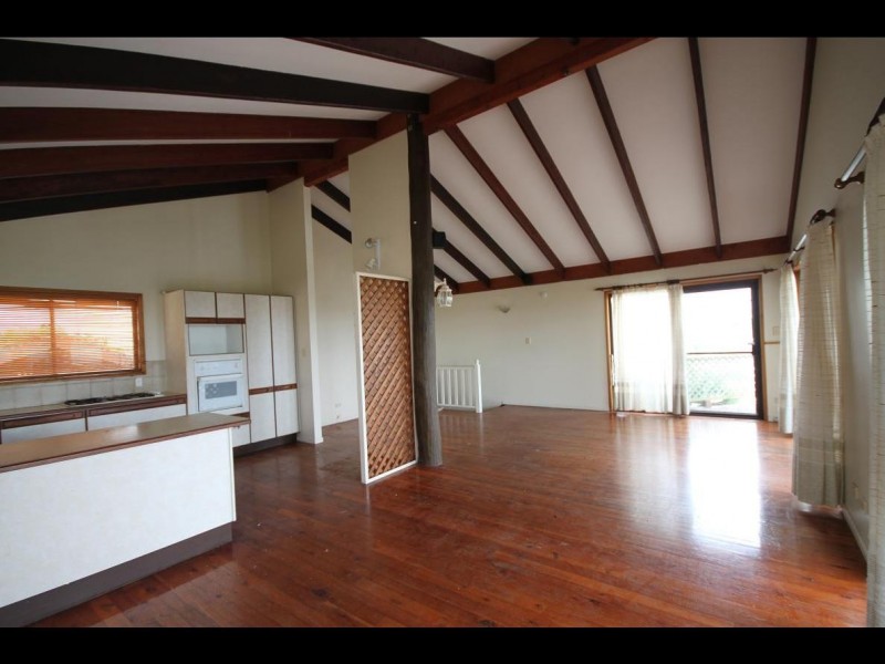 10 BAGLOW AVENUE, Yeppoon QLD 4703