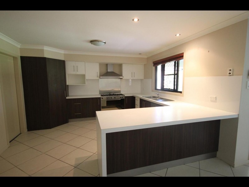 33 Jordan Avenue, Taranganba QLD 4703