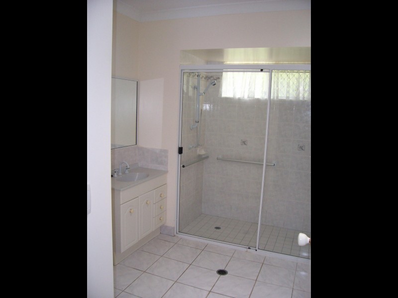 2 Kentia, Yeppoon QLD 4703