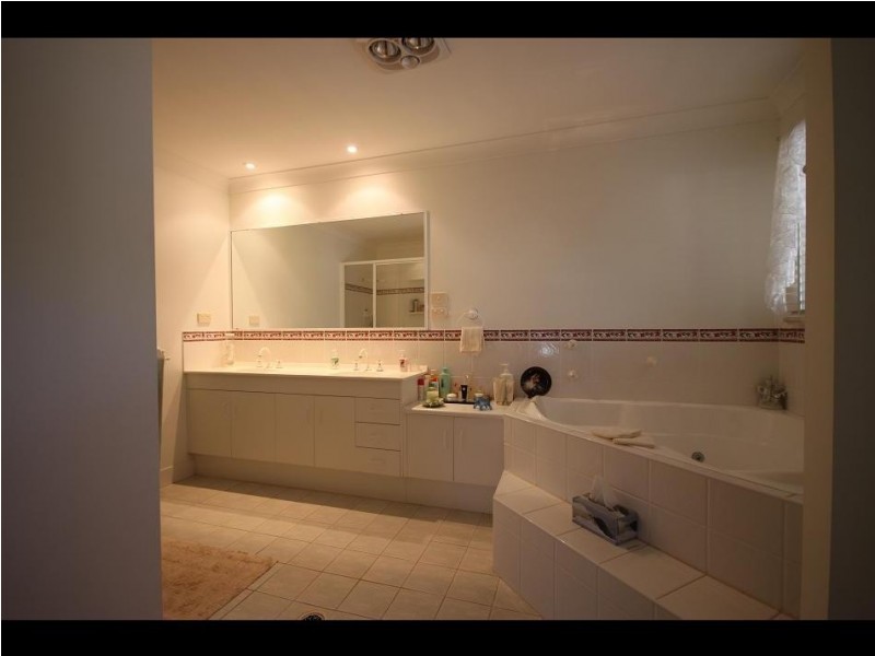 25 MACAULAY WAY, Yeppoon QLD 4703