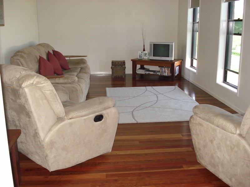 8 Jordan Avenue, Yeppoon QLD 4703