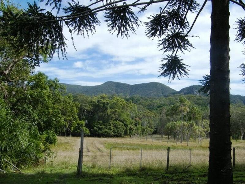 2373 Byfield Road, Byfield QLD 4703