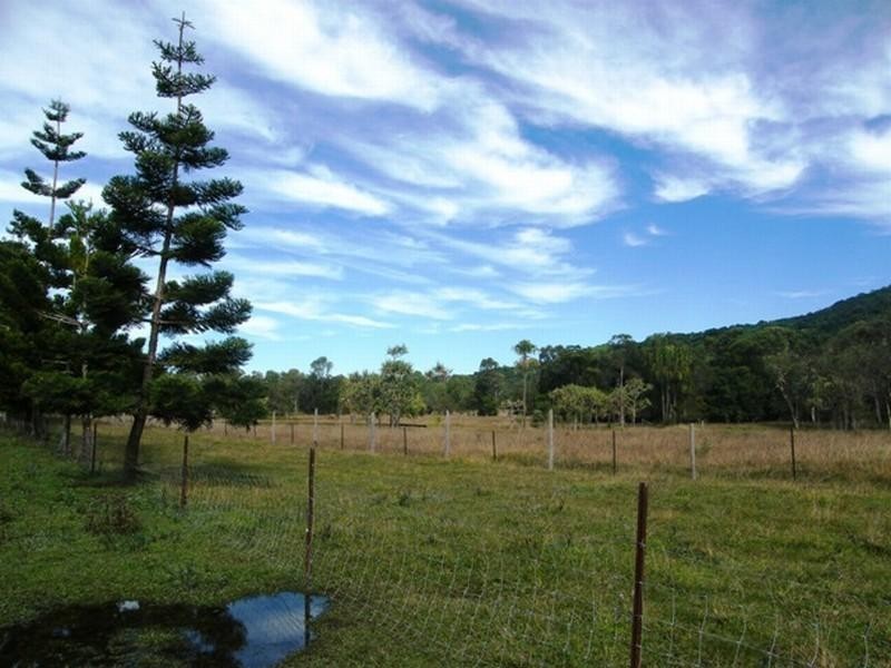 2373 Byfield Road, Byfield QLD 4703