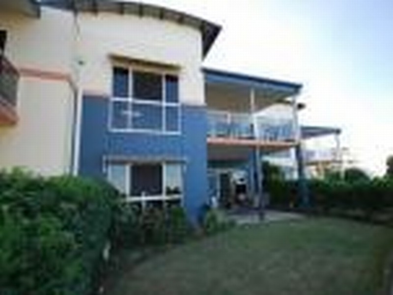 Unit 6, The Catalinas 28-30 Kerr Street, Yeppoon QLD 4703