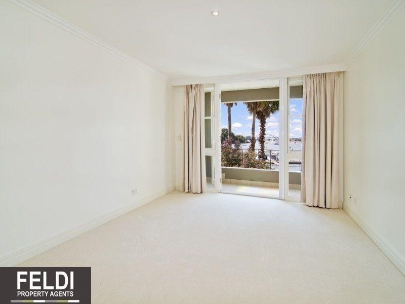 19/2 Le Vesinet Drive, Hunters Hill NSW 2110