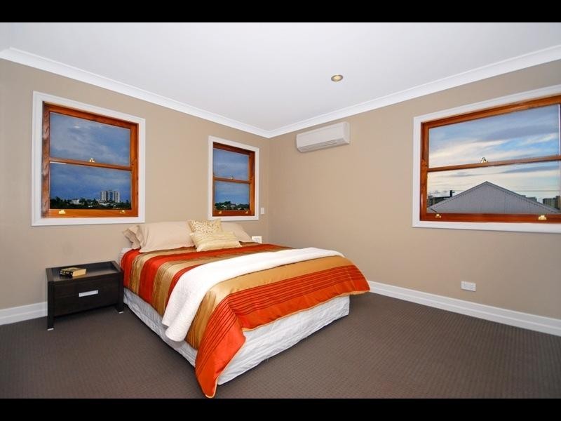 Woolloongabba QLD 4102