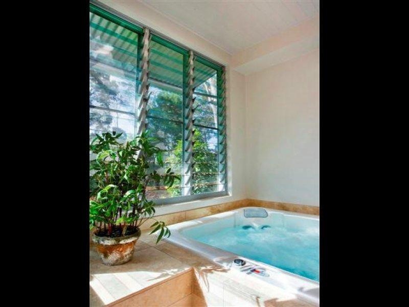 8 Serenity Close, Noosa Heads QLD 4567