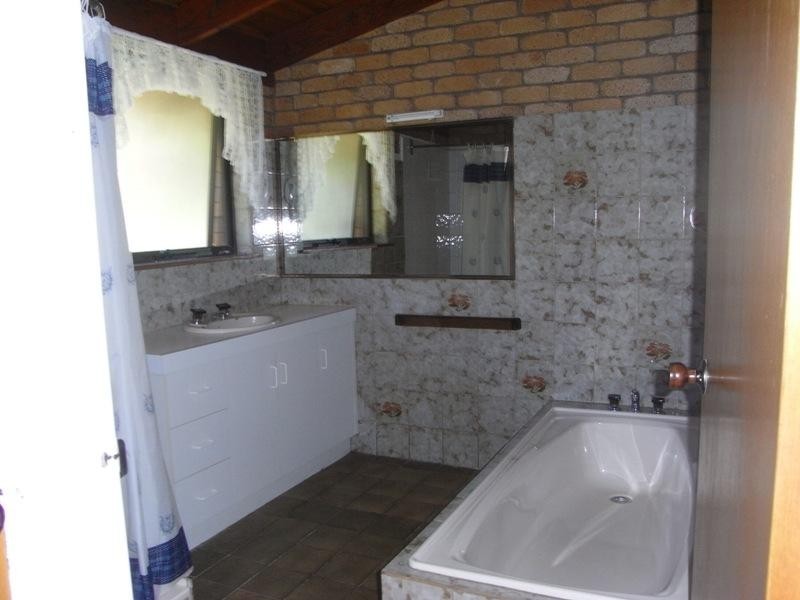 27 Toulambi Street, Noosa Heads QLD 4567