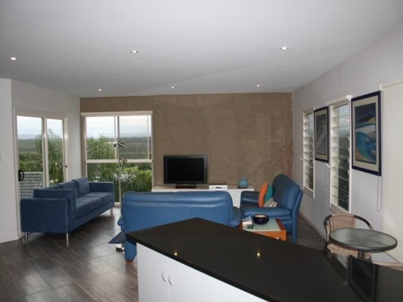 29 Hardy St, Sunrise Beach QLD 4567