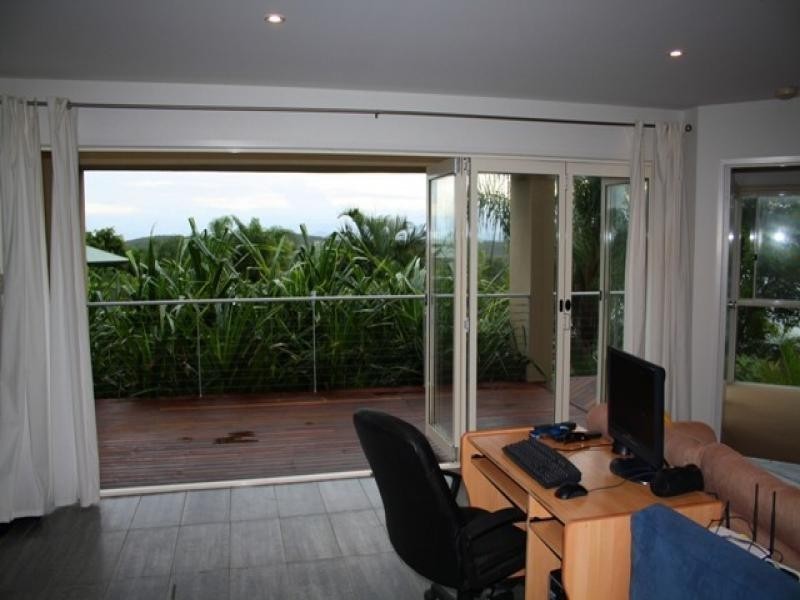 29 Hardy St, Sunrise Beach QLD 4567