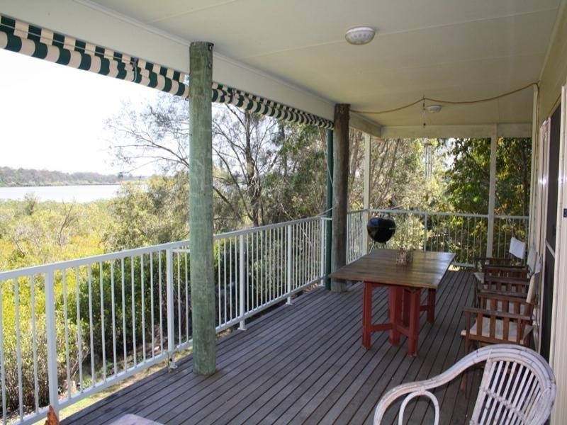 6 Val Crs, Noosaville QLD 4566
