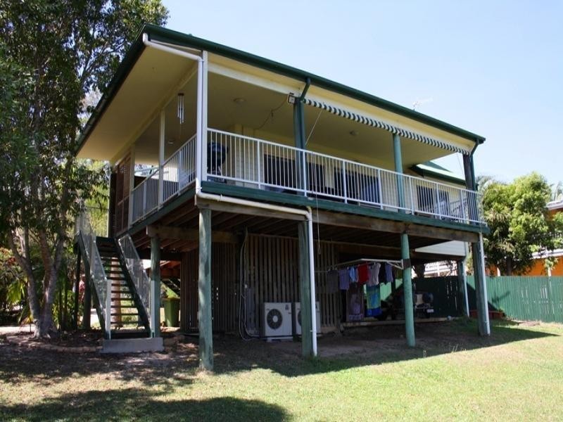 6 Val Crs, Noosaville QLD 4566