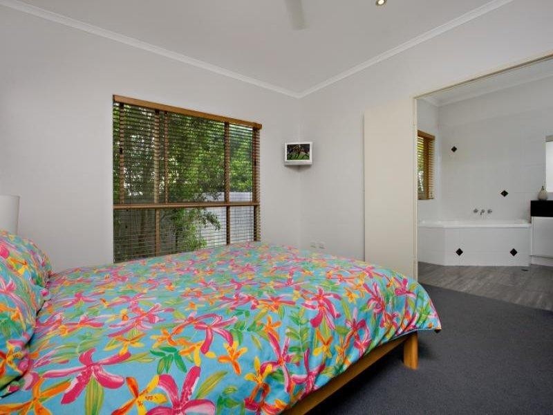 32 Shipyard Circuit, Noosa Waters QLD 4566