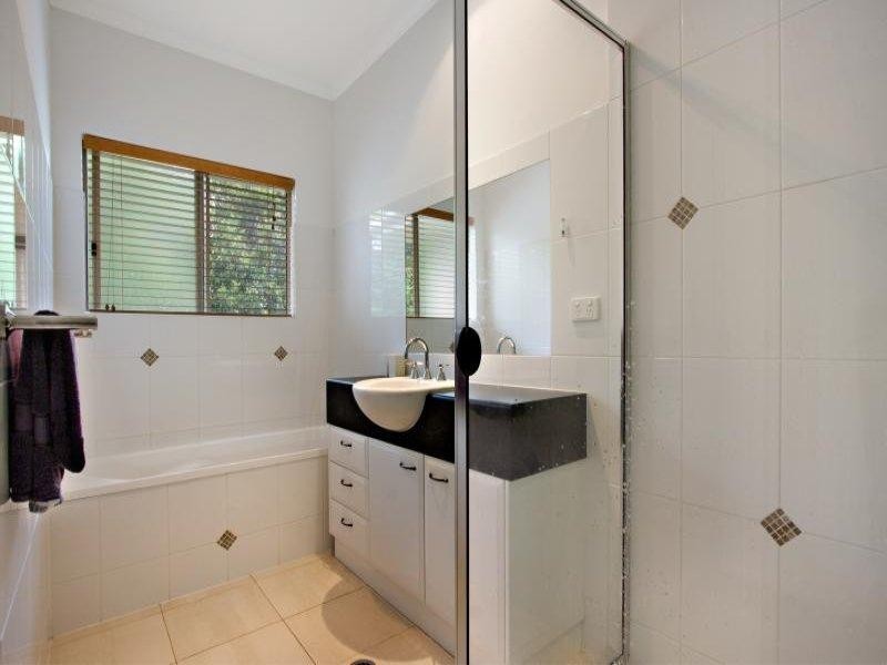 32 Shipyard Circuit, Noosa Waters QLD 4566