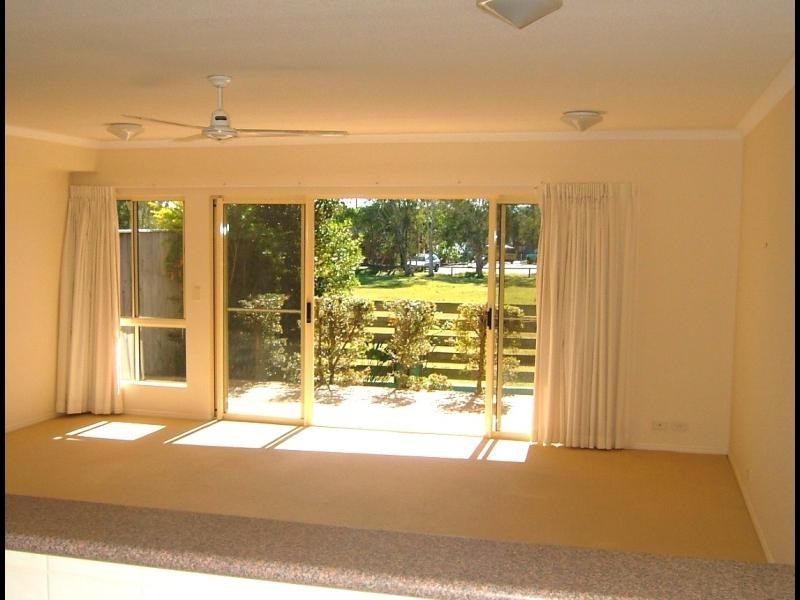 2/120 Hilton Terrace, Noosaville QLD 4566