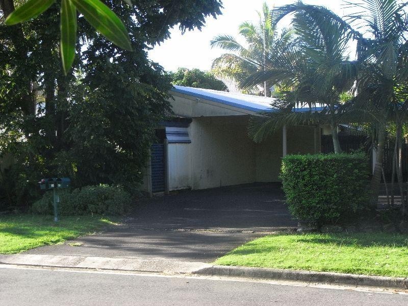 2/6 Sylvia Street, Noosaville QLD 4566