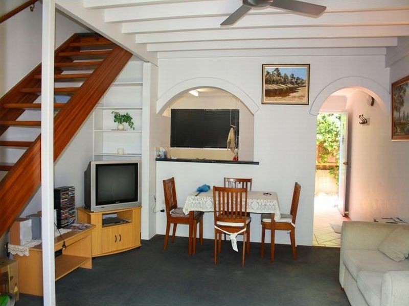 2/267 Weyba Rd, Noosaville QLD 4566