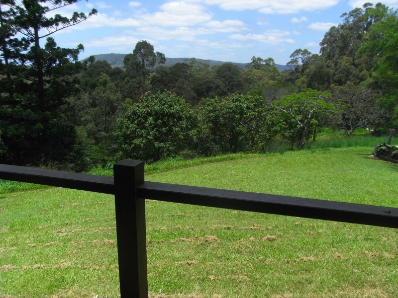 413 Old Ceylon Road, Cooroy QLD 4563