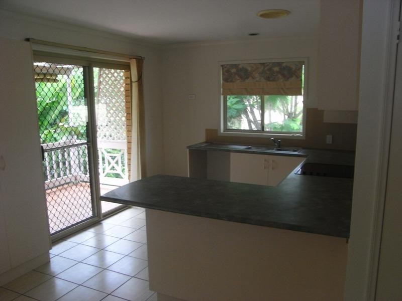 4/9  Sylvia Street, Noosaville QLD 4566