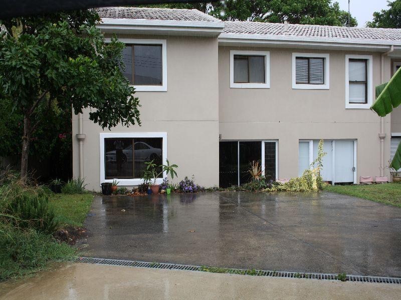 1 / 4 Corona St, Sunshine Beach QLD 4567