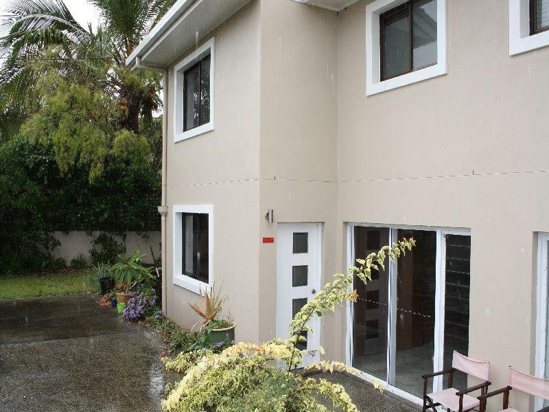 1 / 4 Corona St, Sunshine Beach QLD 4567