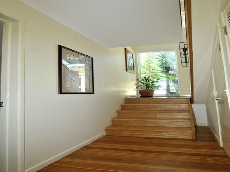 2 / 49 Tingira Crs, Sunrise Beach QLD 4567