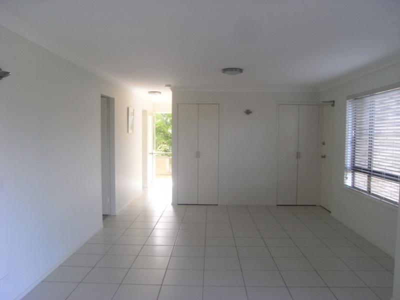 2/4 Ray Street, Sunshine Beach QLD 4567