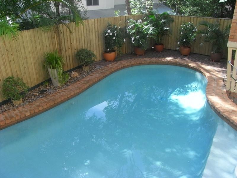 2/4 Ray Street, Sunshine Beach QLD 4567