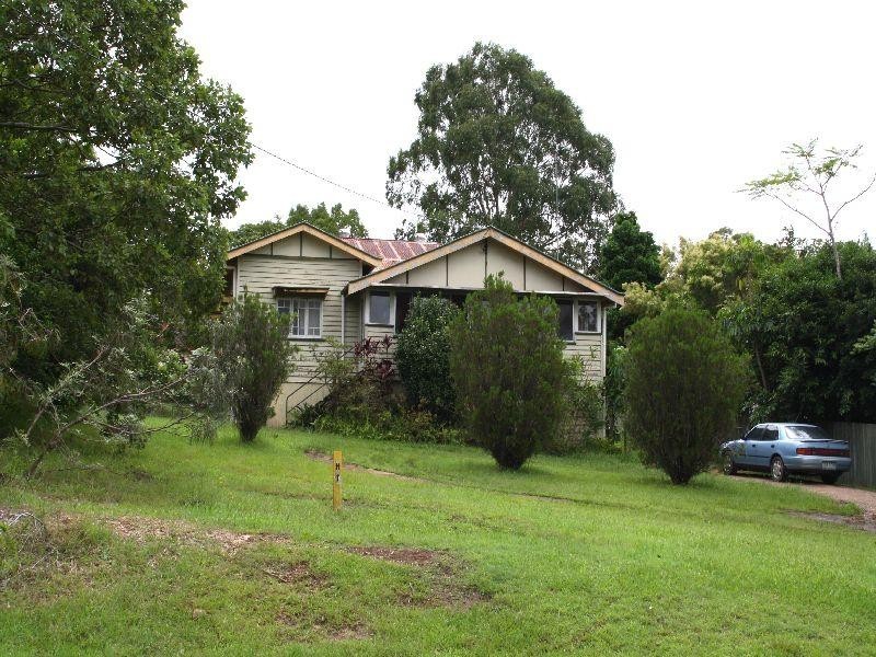 11 Crystal St, Cooroy QLD 4563