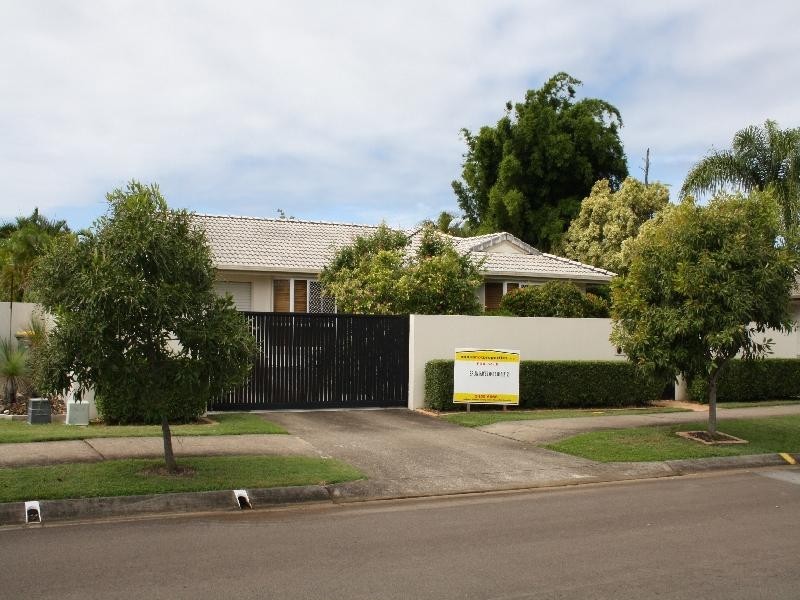 7 Skipper Place, Noosa Waters QLD 4566