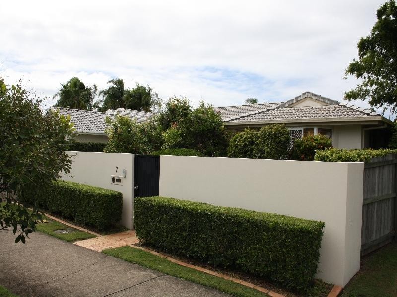 7 Skipper Place, Noosa Waters QLD 4566