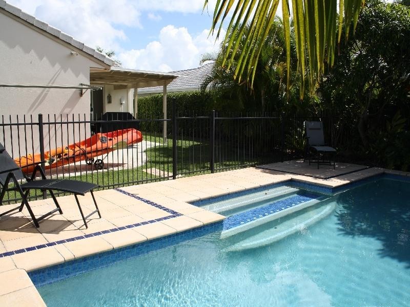 7 Skipper Place, Noosa Waters QLD 4566