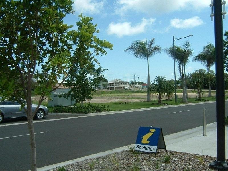 1 Herbert St, Bowen QLD 4805