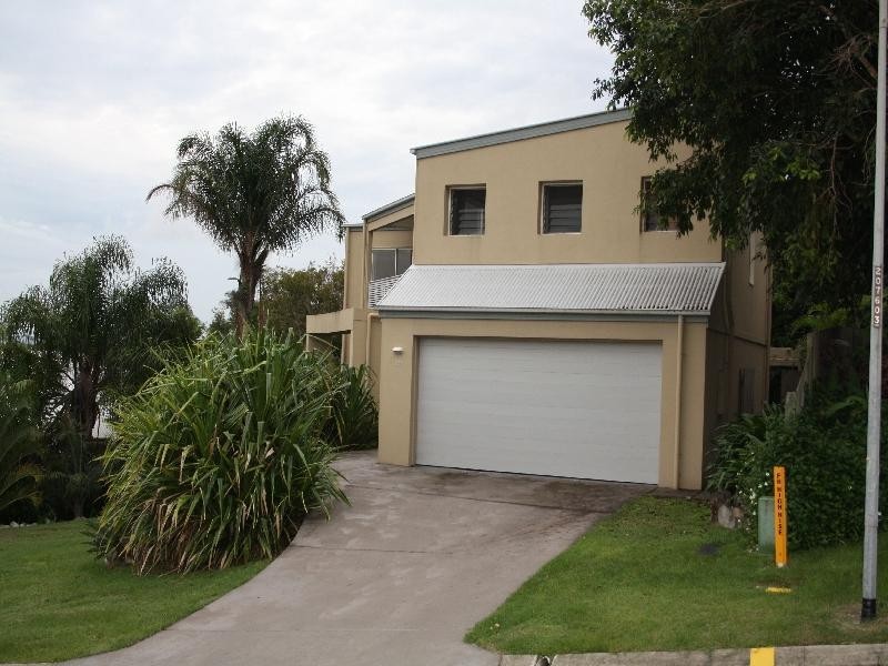 29 Hardy St, Sunrise Beach QLD 4567
