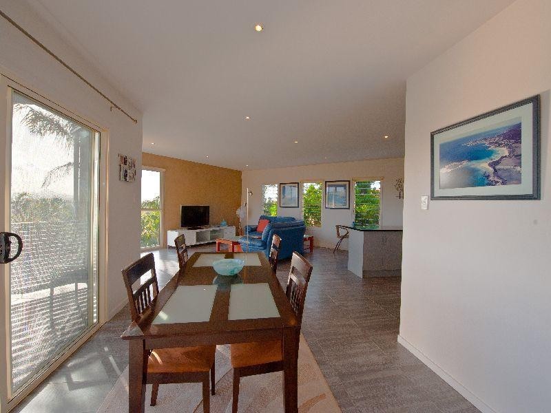 29 Hardy St, Sunrise Beach QLD 4567