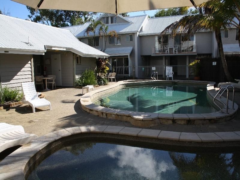 11 13 James St, Noosaville QLD 4566