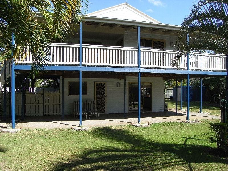 6 Pipi Cres, Noosaville QLD 4566