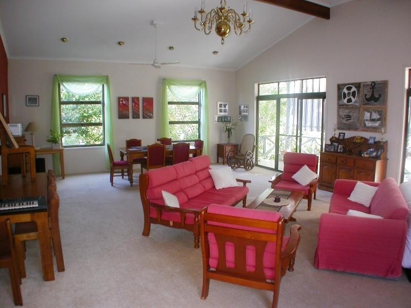 21 Goodchap St, Tewantin QLD 4565