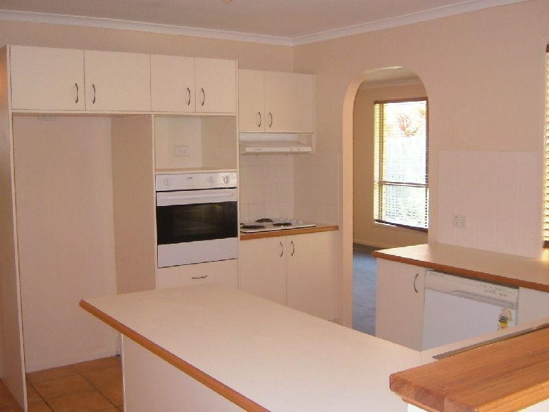 18 Lilly Pilly Place, Noosaville QLD 4566