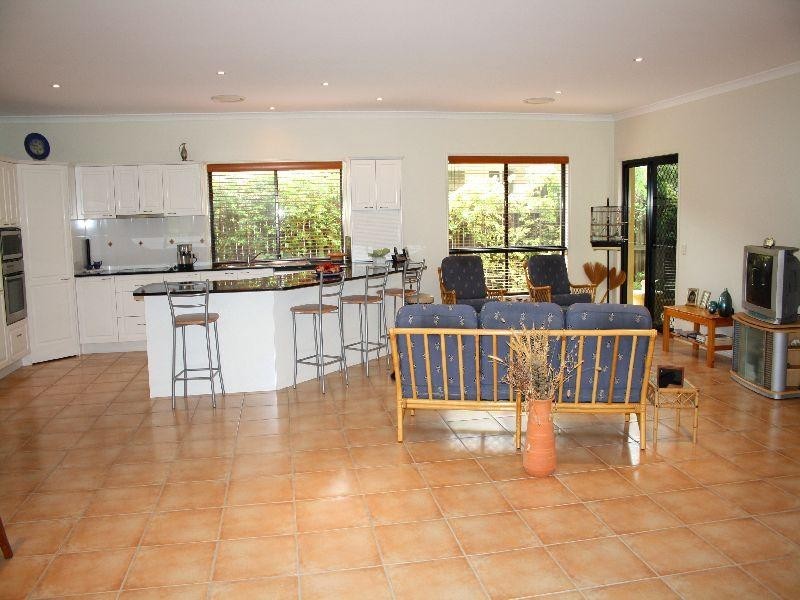 1 Shipwright Av, Noosaville QLD 4566