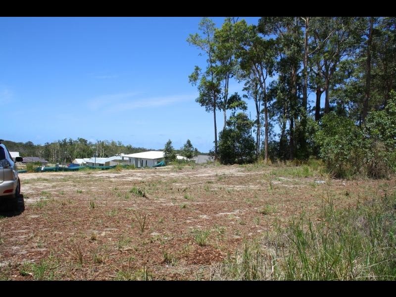 28 Maidstone Crs, Peregian Springs QLD 4573