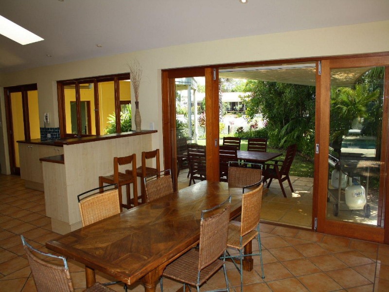 16 Mossman Ct, Noosa Heads QLD 4567