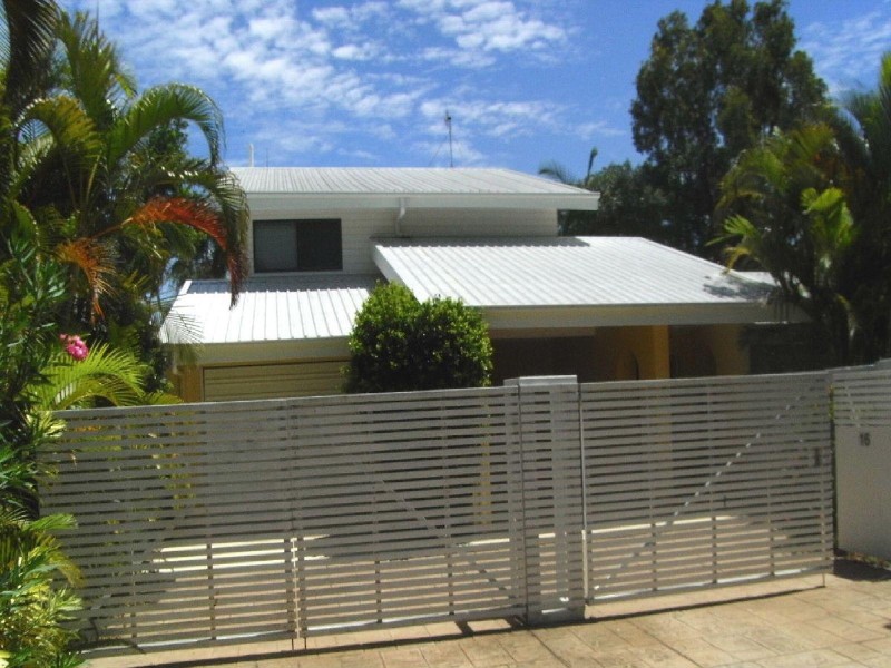 16 Mossman Ct, Noosa Heads QLD 4567