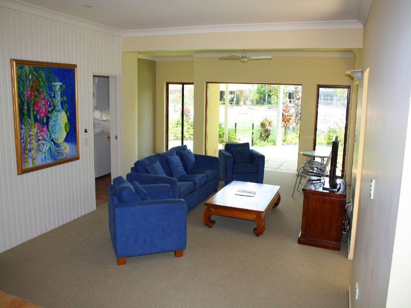 16 Mossman Ct, Noosa Heads QLD 4567