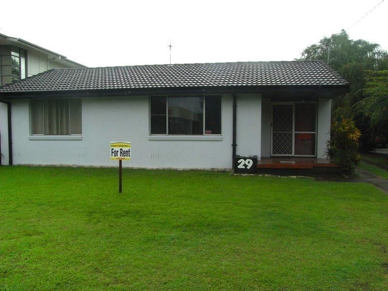29 Thomas St, Noosaville QLD 4566