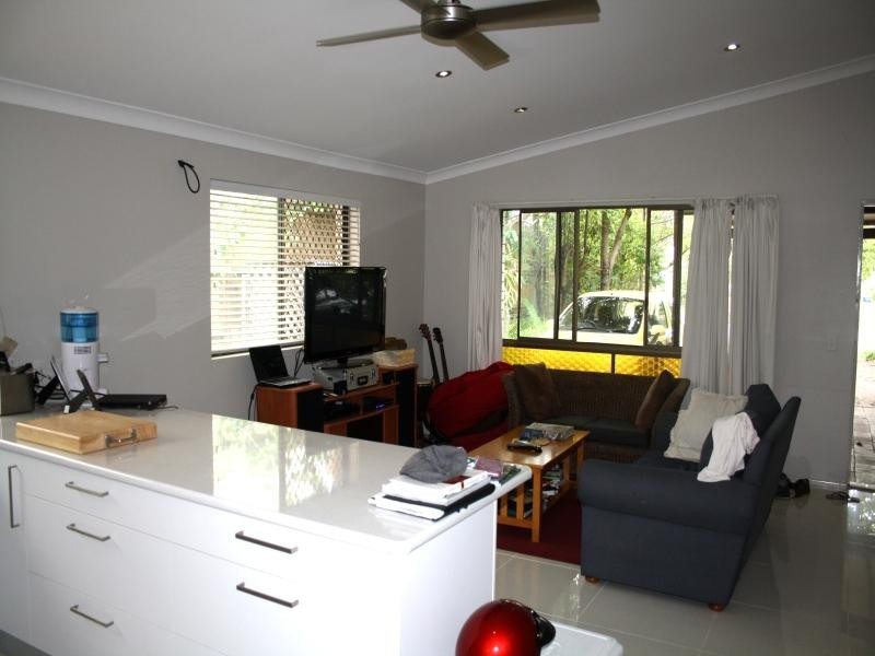 1&2, 53 Elizabeth St, Noosaville QLD 4566