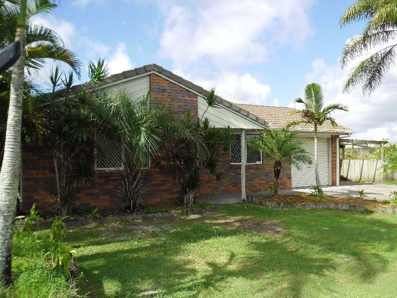 59 Dame Patti Dr, Sunrise Beach QLD 4567