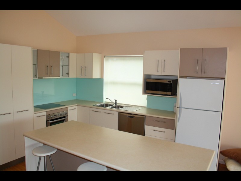 4/11 Russell St, Noosaville QLD 4566