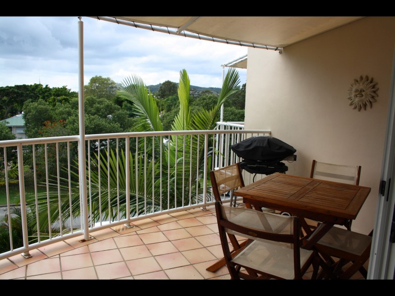 4/11 Russell St, Noosaville QLD 4566